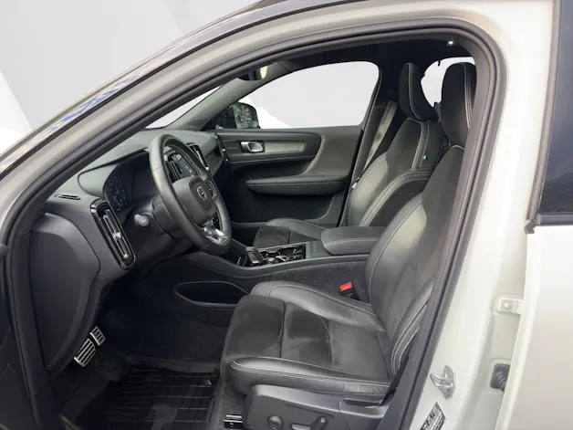 VOLVO XC40 2.0 B5 MH R-Design AWD
