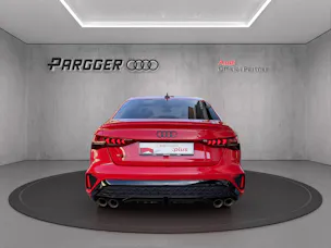AUDI S3 Limousine TFSI quattro S-tronic