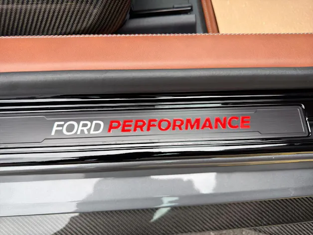 FORD Shelby GT 500 Carbon Edition