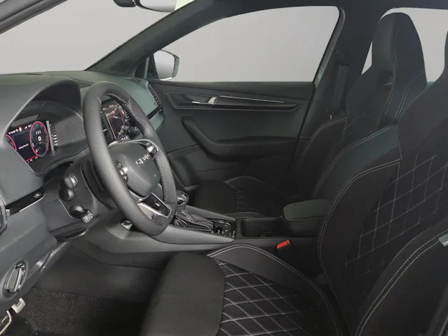 SKODA Karoq 1.5 TSI SportLine DSG