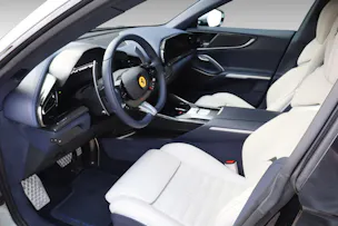 FERRARI Purosangue 6.5 V12