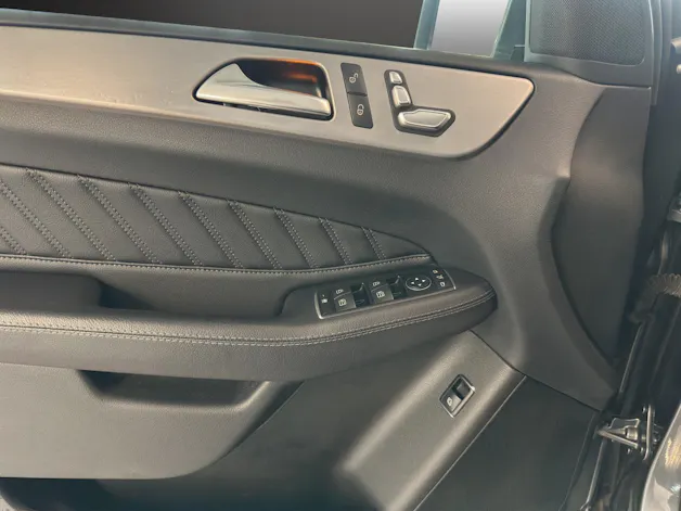 MERCEDES-BENZ GLE 250 d 4Matic