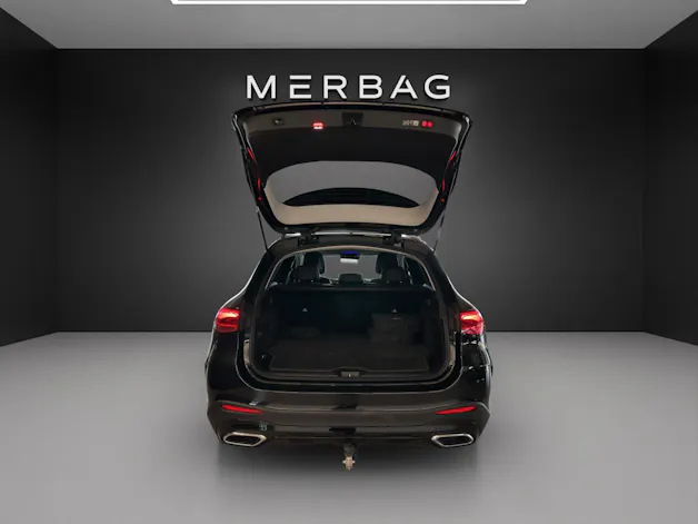 MERCEDES-BENZ GLC 300 e 4M 9G-Tronic