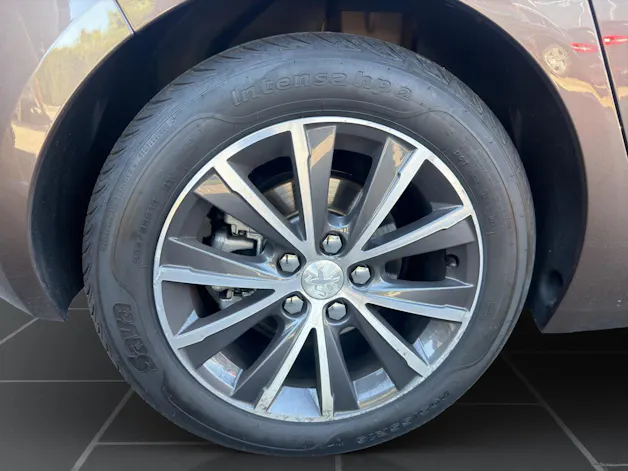 PEUGEOT 308 1.2 THP Active