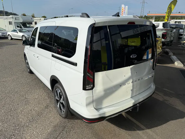 FORD Grand Tourneo Connect 1.5 PHEV Active Automat