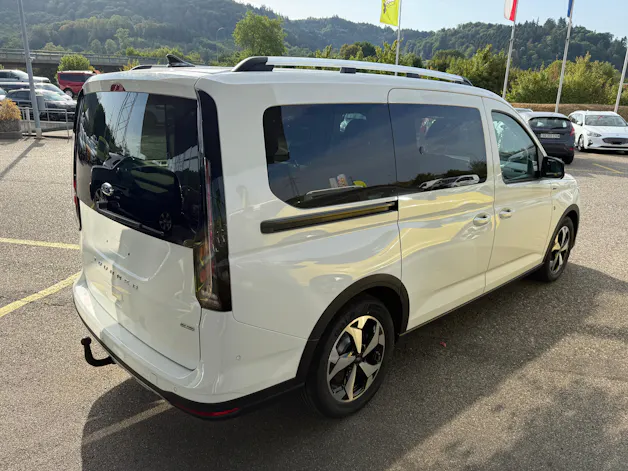 FORD Grand Tourneo Connect 1.5 PHEV Active Automat