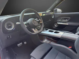 MERCEDES-BENZ GLB 350 4MATIC with EQ Technology
