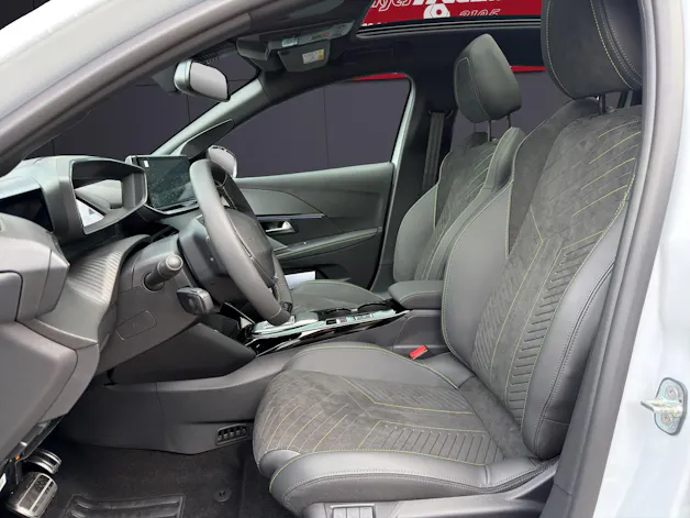 PEUGEOT 208 1.2 MHEV GT Exclusive