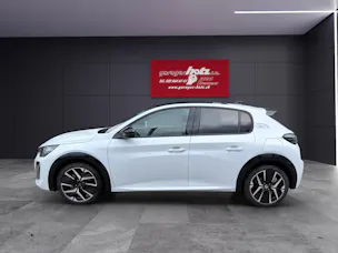 PEUGEOT 208 1.2 MHEV GT Exclusive