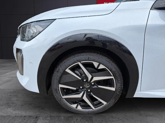 PEUGEOT 208 1.2 MHEV GT Exclusive