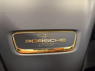 PORSCHE 911 Speedster "70 Jahre Edition"
