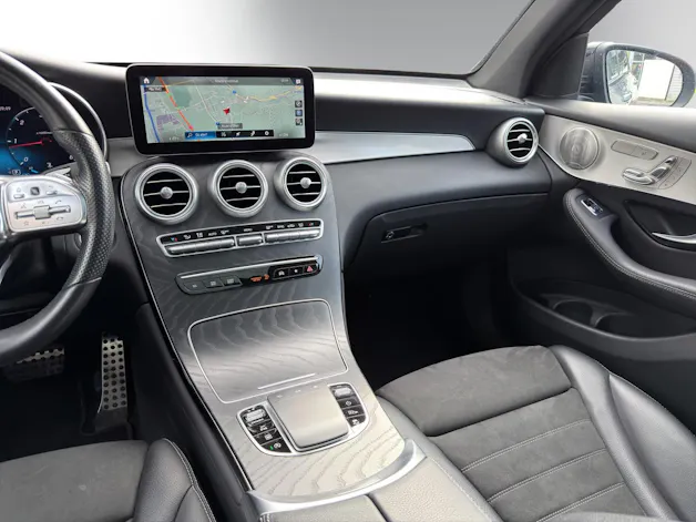 MERCEDES-BENZ GLC 220 d AMG Line 4Matic