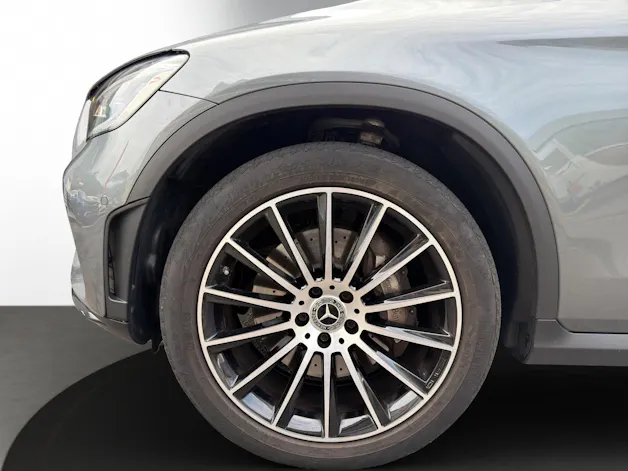 MERCEDES-BENZ GLC 220 d AMG Line 4Matic