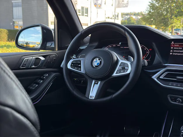 BMW X7 xDrive M50d Steptronic * Traumausstattung * 7 Plätzer * AHK *
