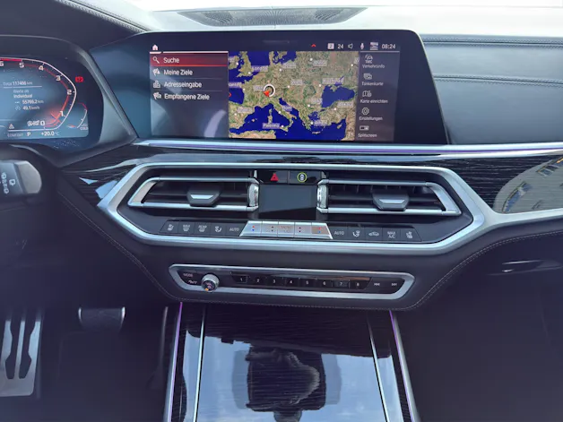 BMW X7 xDrive M50d Steptronic * Traumausstattung * 7 Plätzer * AHK *