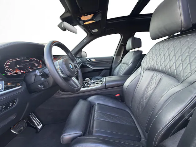 BMW X7 xDrive M50d Steptronic * Traumausstattung * 7 Plätzer * AHK *