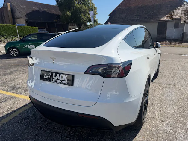Tesla Model Y RWD