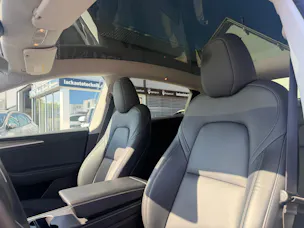 Tesla Model Y RWD