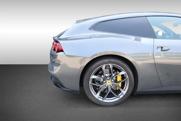 FERRARI GTC 4 Lusso T