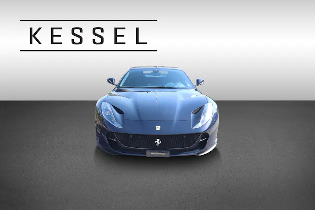 FERRARI 812 Superfast