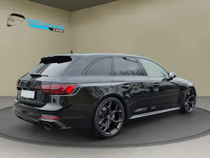 AUDI RS4 Avant 25 year edition quattro tiptronic