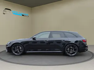 AUDI RS4 Avant 25 year edition quattro tiptronic