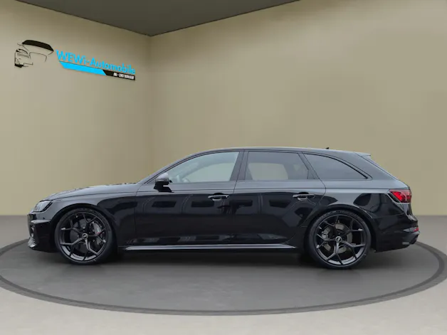 AUDI RS4 Avant 25 year edition quattro tiptronic