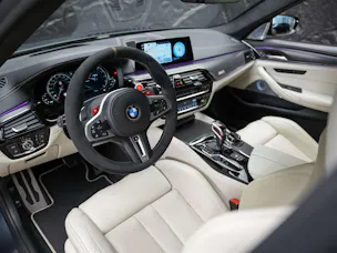 BMW M5 xDrive Competition Drivelogic *CH Auto*Massage*Keramik*Bowers&Wilkins*H&R*