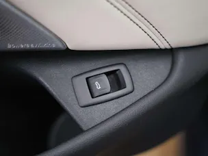 BMW M5 xDrive Competition Drivelogic *CH Auto*Massage*Keramik*Bowers&Wilkins*H&R*