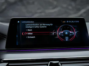 BMW M5 xDrive Competition Drivelogic *CH Auto*Massage*Keramik*Bowers&Wilkins*H&R*