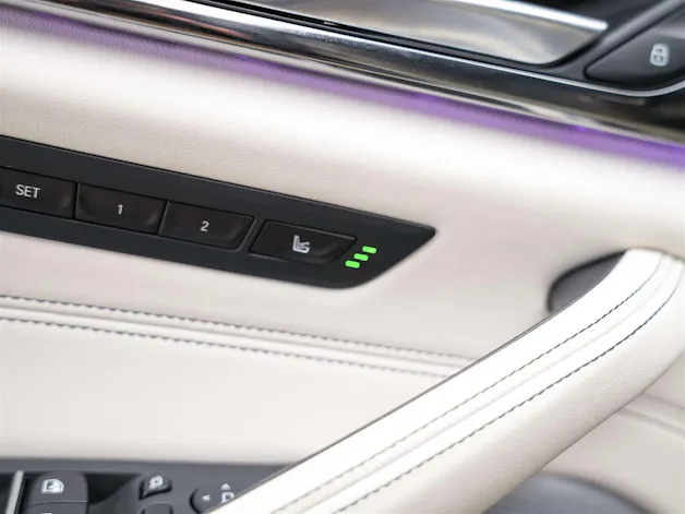 BMW M5 xDrive Competition Drivelogic *CH Auto*Massage*Keramik*Bowers&Wilkins*H&R*