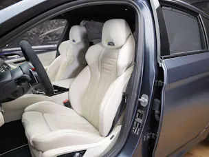 BMW M5 xDrive Competition Drivelogic *CH Auto*Massage*Keramik*Bowers&Wilkins*H&R*
