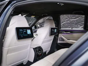 BMW M5 xDrive Competition Drivelogic *CH Auto*Massage*Keramik*Bowers&Wilkins*H&R*