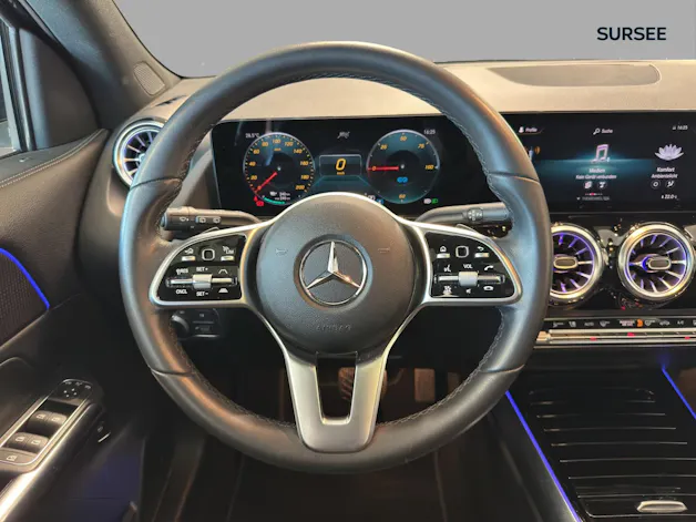 MERCEDES-BENZ EQA 250