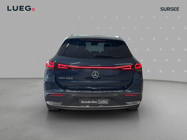 MERCEDES-BENZ EQA 250