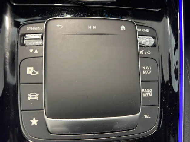 MERCEDES-BENZ EQA 250