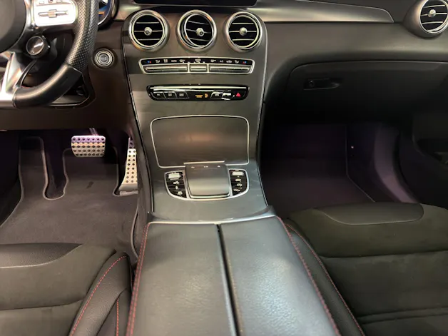 MERCEDES-BENZ GLC 43 4M - AMG / DISTRONIC / 360 Grad Kamera / Panorama-Dach