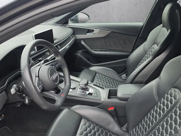 AUDI RS4 Avant 2.9 TFSI quattro tiptronic
