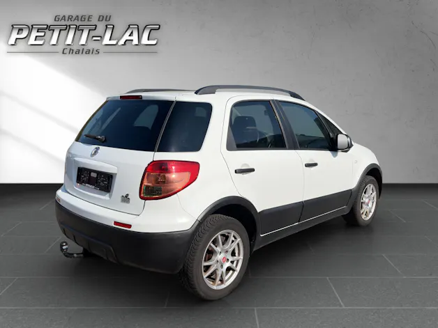 FIAT Sedici 1.6 4WD Emotion