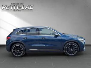 MERCEDES-BENZ GLA 200 4Matic AMG Line 8G-DCT