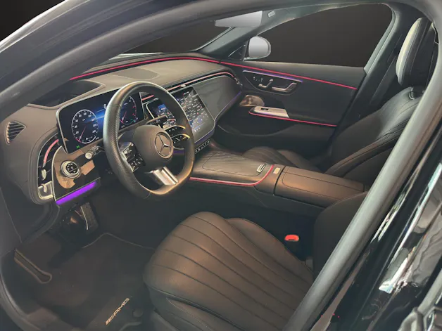 MERCEDES-BENZ E 220 d T 4M 9G-Tronic