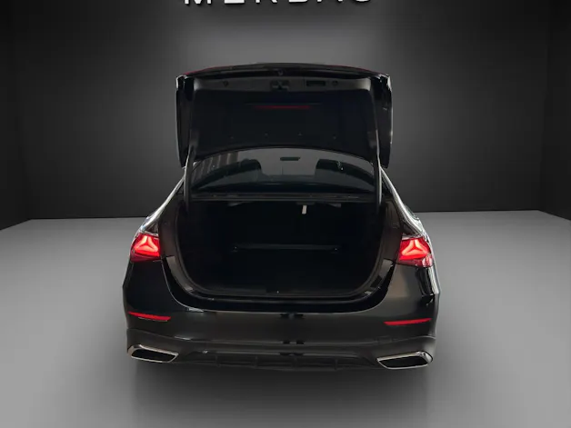 MERCEDES-BENZ E 220 d T 4M 9G-Tronic