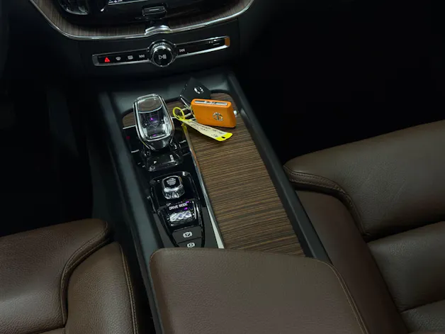 VOLVO XC60 T6 eAWD Inscription Expression Geartronic