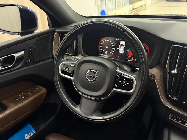 VOLVO XC60 T6 eAWD Inscription Expression Geartronic