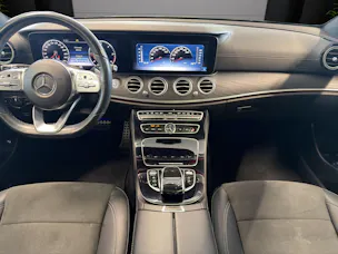 MERCEDES-BENZ E 220 d Swiss Star AMG 4M