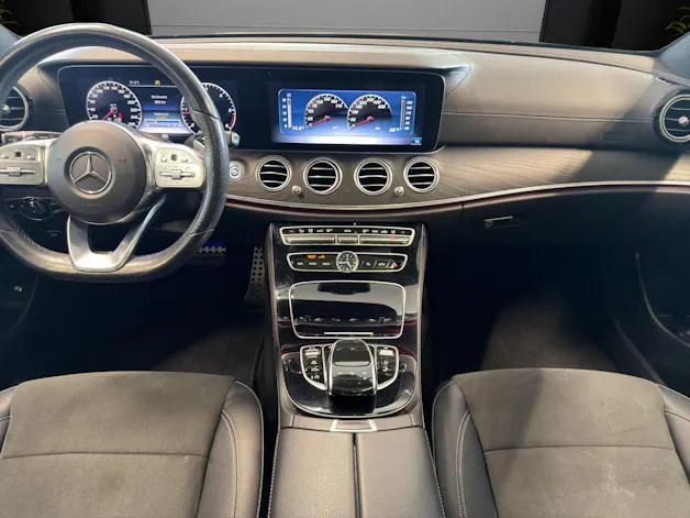 MERCEDES-BENZ E 220 d Swiss Star AMG 4M