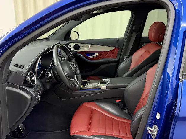 MERCEDES-BENZ GLC 300 e AMG Line 4Matic 9G-Tronic