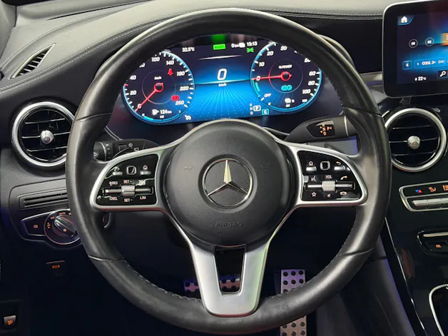 MERCEDES-BENZ GLC 300 e AMG Line 4Matic 9G-Tronic