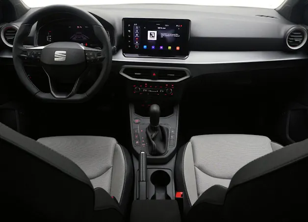 SEAT Arona 1.5 TSI FR DSG *Rundumsorglospaket*