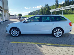 SKODA Octavia Combi 1.5 TSI Soleil DSG
